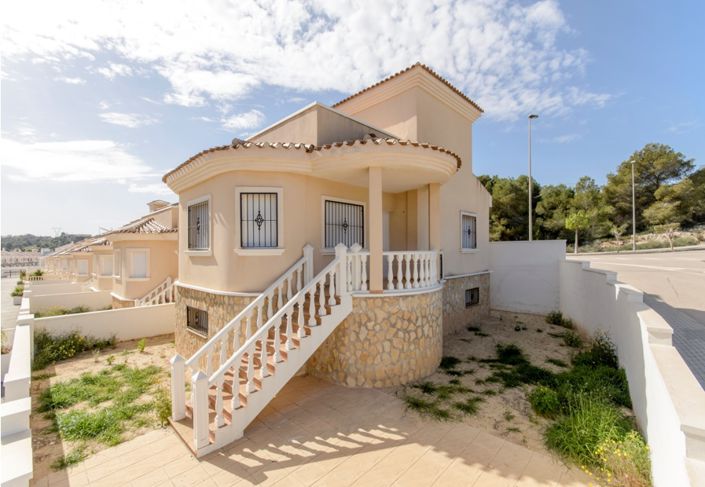 Image No.1-3 Bed Villa for sale