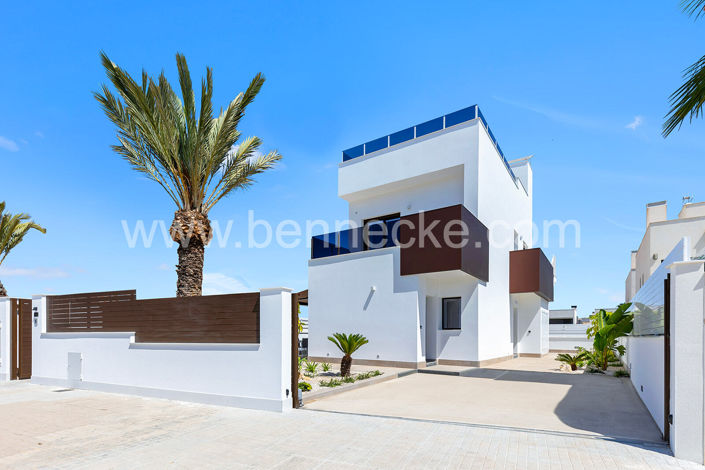 Image No.1-3 Bed Villa for sale