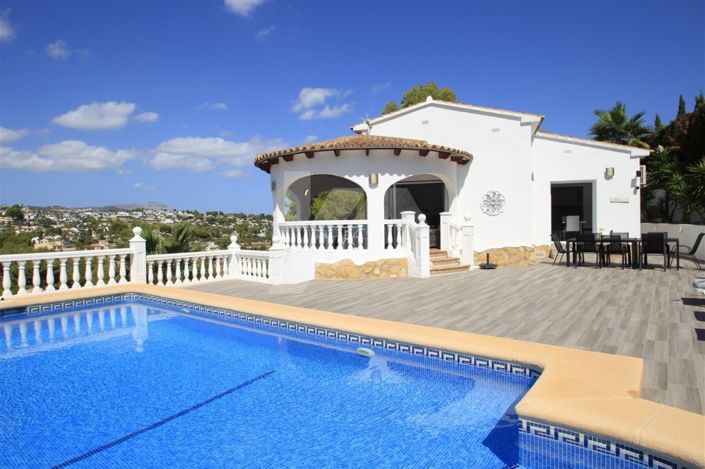 Image No.1-4 Bed Villa for sale