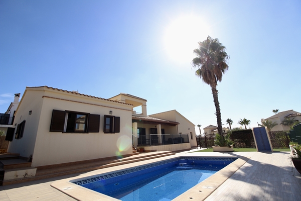 Image No.1-3 Bed Villa for sale