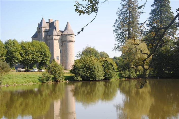 Image No.1-14 Bed Chateaux for sale