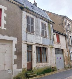 1 - Saint-Savin, Maison