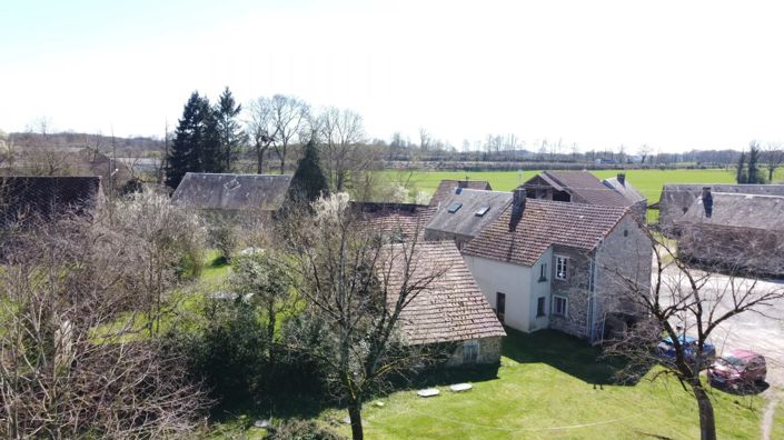 Image No.1-Propriété de 7 chambres à vendre à Creuse