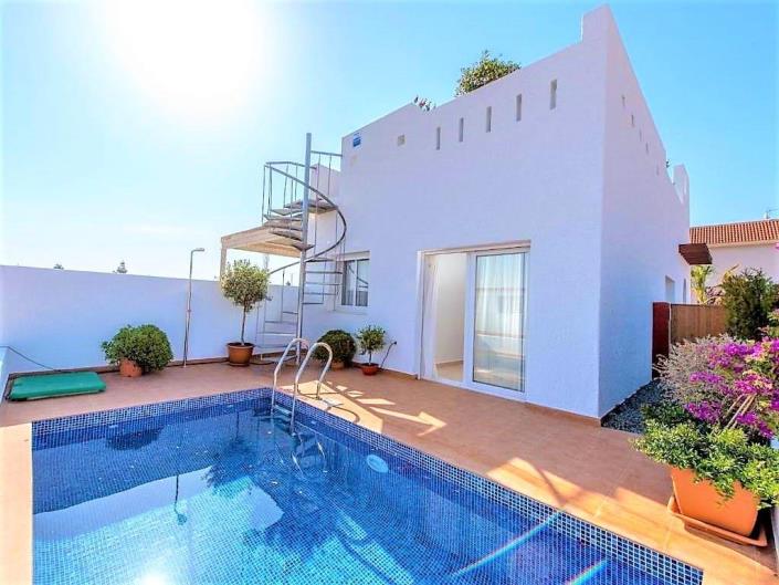 Image No.1-2 Bed Villa for sale