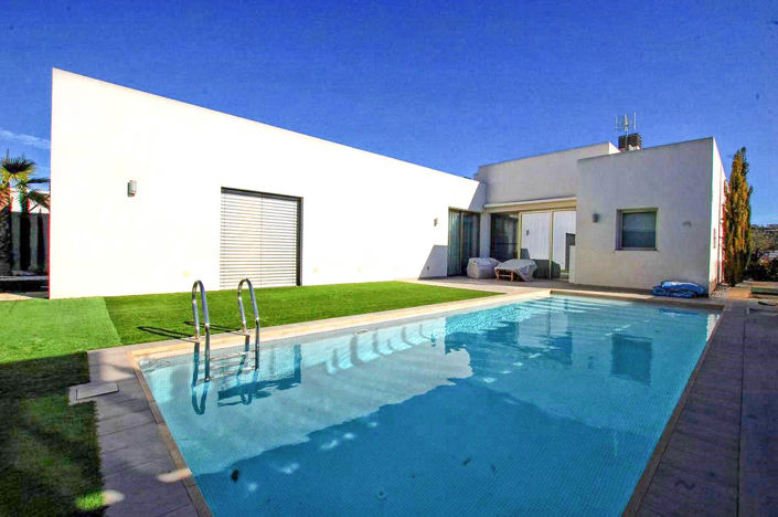 Image No.1-3 Bed Villa for sale