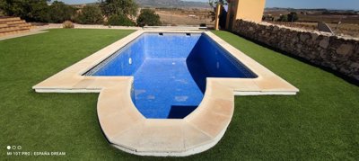 8518-villa-for-sale-in-pinoso-418075-large