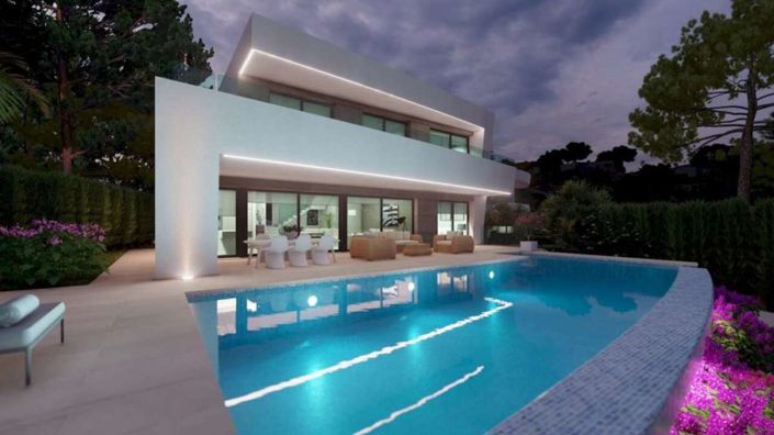 Image No.1-4 Bed Villa for sale