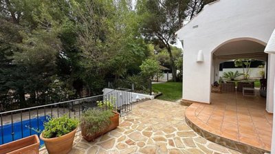 luxury-villa-for-sale-in-campoamor-10