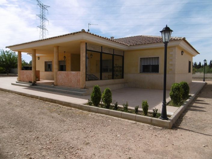 Image No.1-3 Bed Villa for sale