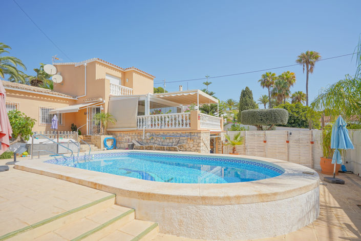 Image No.1-3 Bed Villa for sale