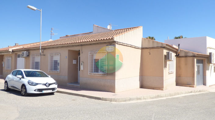 Image No.1-3 Bed Villa for sale