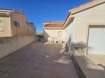 27436-villa-for-sale-in-rojales-13-large