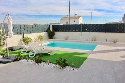 23969-villa-for-sale-in-pinoso-1382299-large