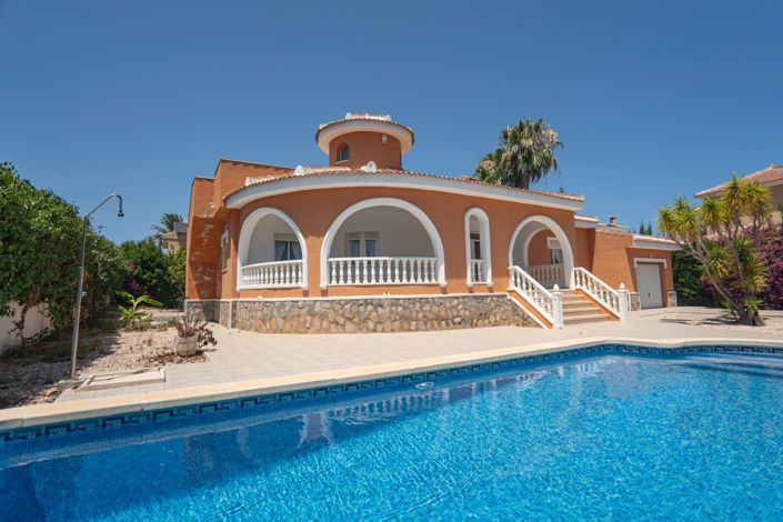 Image No.1-3 Bed Villa for sale