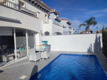 villa-for-sale-in-mar-menor-golf-resort-es175