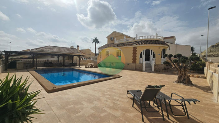 Image No.1-3 Bed Villa for sale