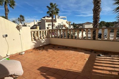 town-house-for-sale-in-las-ramblas-golf-3