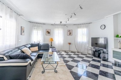 town-house-for-sale-in-playa-flamenca-es646-1