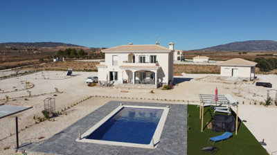 villa-for-sale-in-pinoso-es655-176244-6