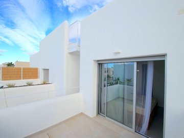 48601wonderful3bed3bathcontemporarystylevilla