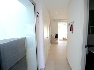 48601wonderful3bed3bathcontemporarystylevilla