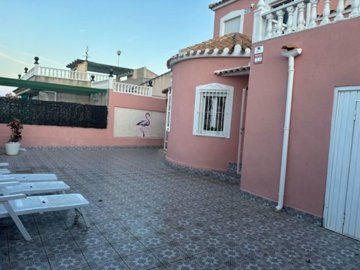 villa-for-sale-in-playa-flamenca-es105-176262