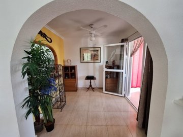 villa-for-sale-in-camposol-12