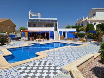 villa-for-sale-in-camposol-2