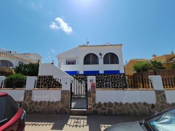 villa-for-sale-in-camposol-3