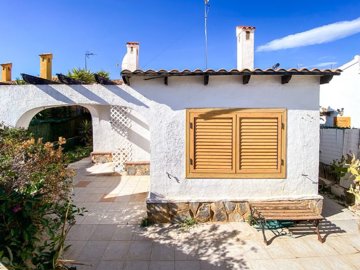 detached-villa-for-sale-in-los-balcones-es375