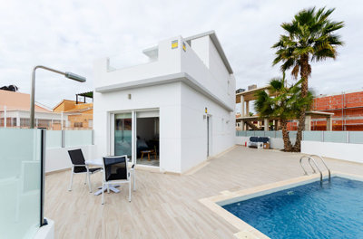 villa-for-sale-in-torrevieja-es575-172983-1