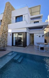 villa-for-sale-in-villamartin-orihuela-costa-