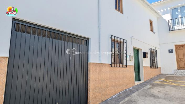 3 Bedrooms townhouse for sale in Iznájar - Lake Iznajar, Cordoba ...