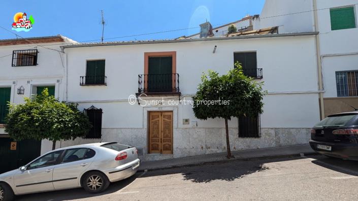 Image No.1-Maison de ville de 4 chambres à vendre à Iznájar