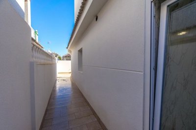 153571-villa-for-rent-in-torrevieja-14-large