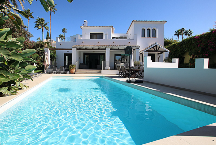 Image No.1-5 Bed Villa / Detached for sale