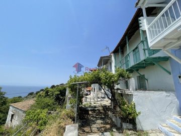 1 - Skopelos, Propriété