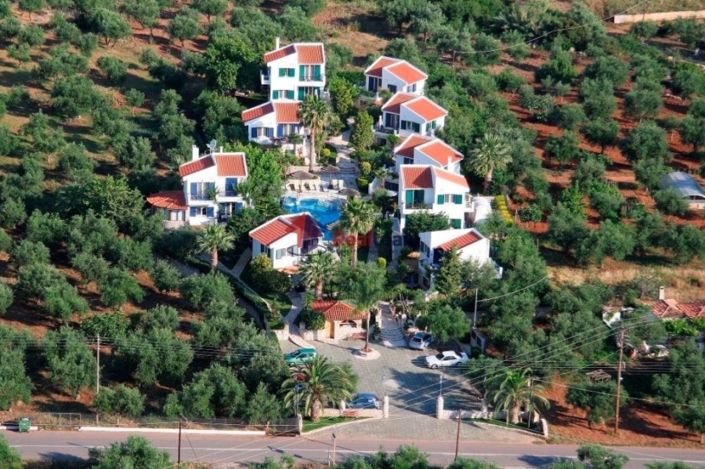 Image No.1-Un hôtel à vendre à Messinia