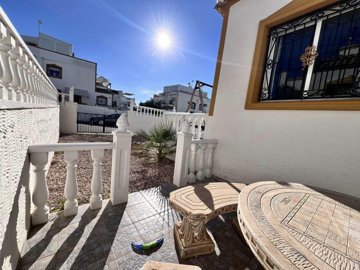 13405-quad-house-for-sale-in-vistabella-golf-