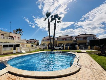 town-house-in-cabo-roig-1-large