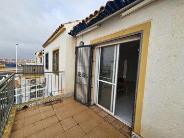 apartment-in-torrevieja-3-large