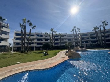 apartment-in-playa-flamenca-1-large