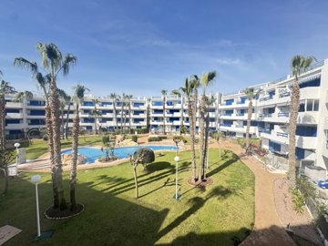 apartment-in-playa-flamenca-4-large