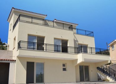 Detached Villa For Sale  in  Peyia