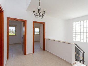 Detached Villa For Sale  in  Mandria