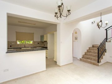 Detached Villa For Sale  in  Mandria