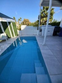 Semi Detached Villa For Sale  in  Chlorakas