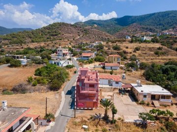 Detached Villa For Sale  in  Pomos