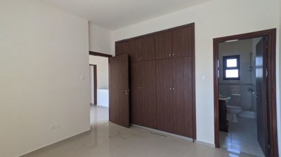 Detached Villa For Sale  in  Souni-Zanakia