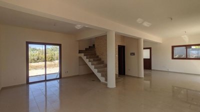 Detached Villa For Sale  in  Souni-Zanakia